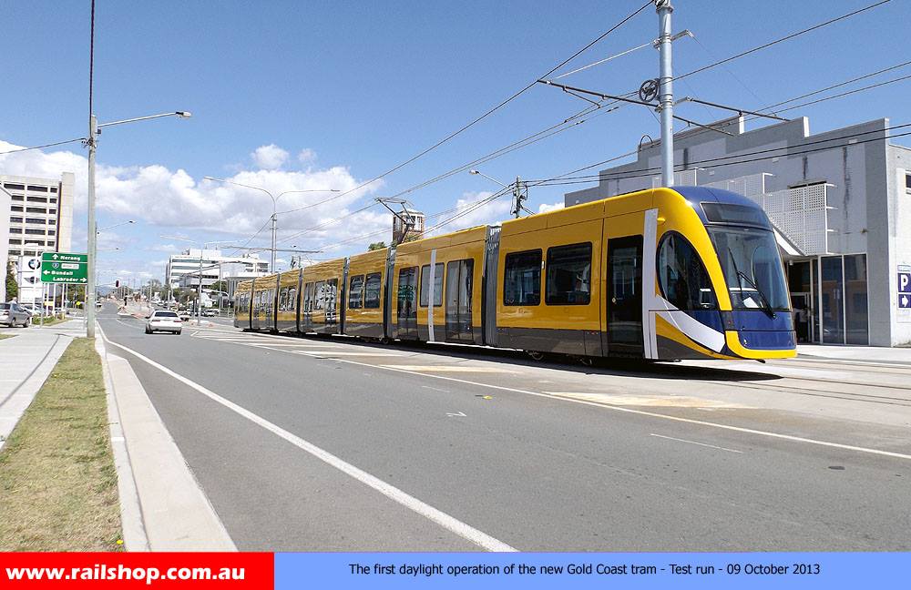New Gold Coast Tram Test run 09:10:13