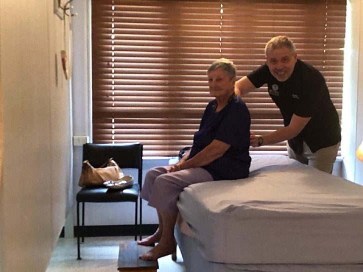 Bowen Therapy Seated Treatment For Pain Relief At Setter’s Townsville